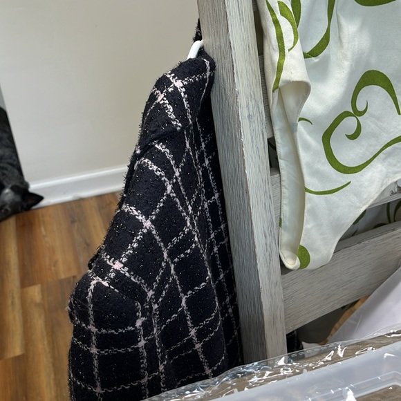 Sag Harbor jacket.Sz 18 Stripes pale pink on black, EUC, 88% acrylic, PP 24” - Picture 11 of 11